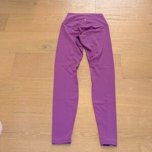 lululemon athletica women’s Align Purple Leggings size 2 28” inseam